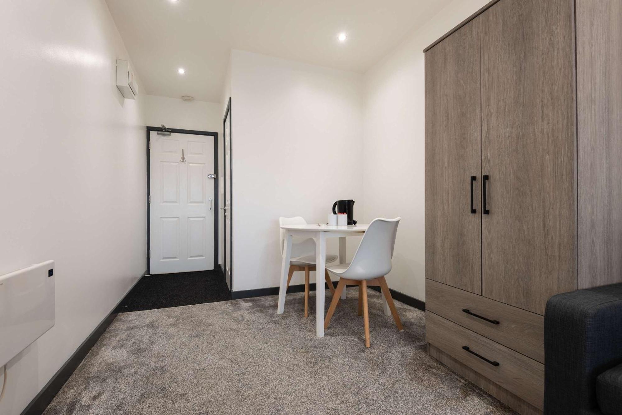 Spacious In Hull Kingston upon Hull