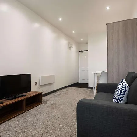 Spacious Studio Apartment In Central Hull Kingston upon Hull Exterior photo